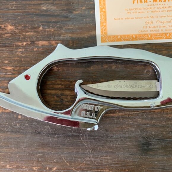Vintage Fish Master Scales Fish Fast W/ Built- In Knife - Picture 3 of 10